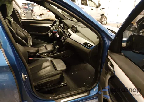 2017 BMW X1 xDrive28I z USA, uszkodzony, nr VIN WBXHT3C37H5F81793